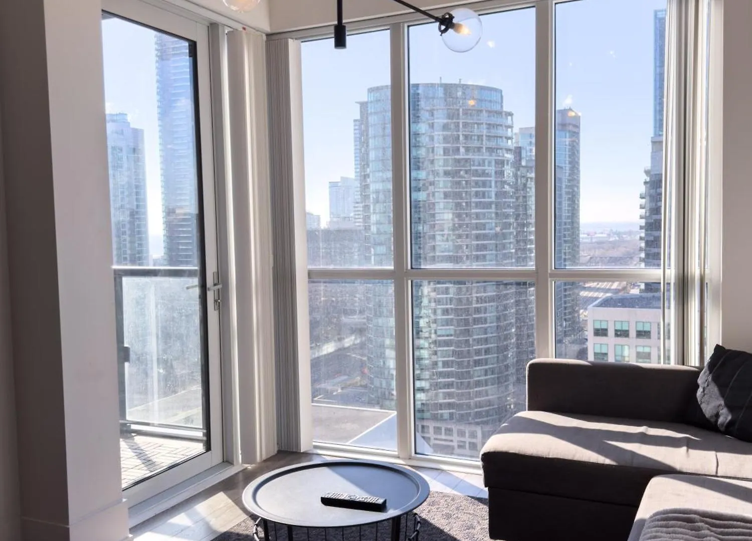 Comfort Front Suites Cn Tower View & Free Parking Toronto Appartement